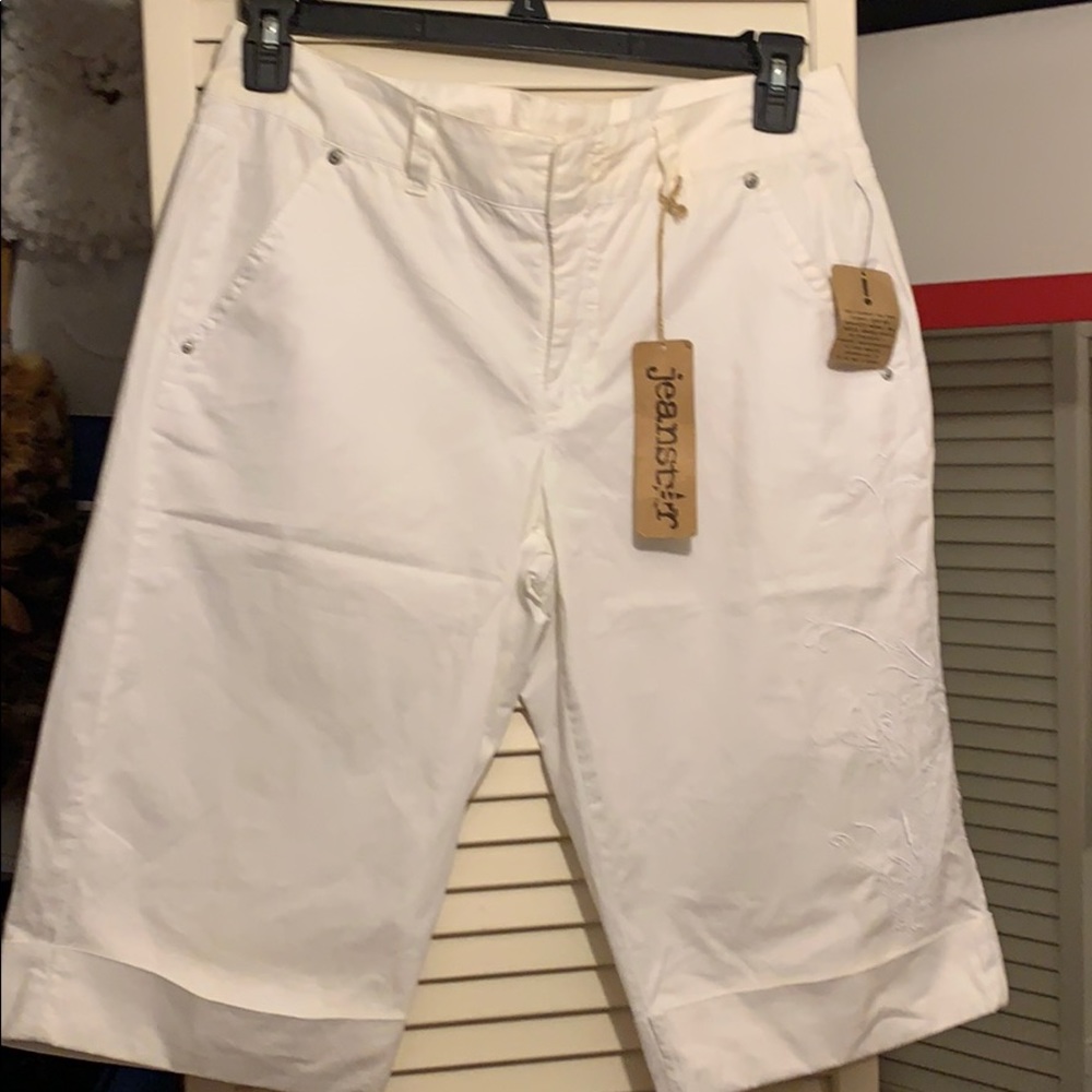 Capris - Picture 4 of 6